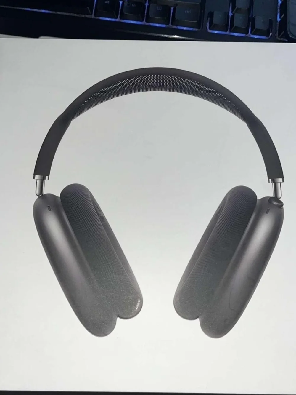 Apple AirPods Max Over-Ear Headphones - Space Gray